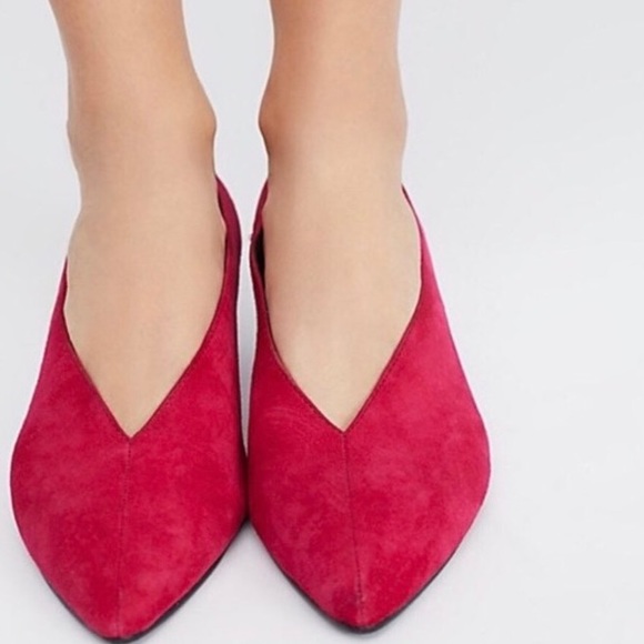 vagabond kitten heel